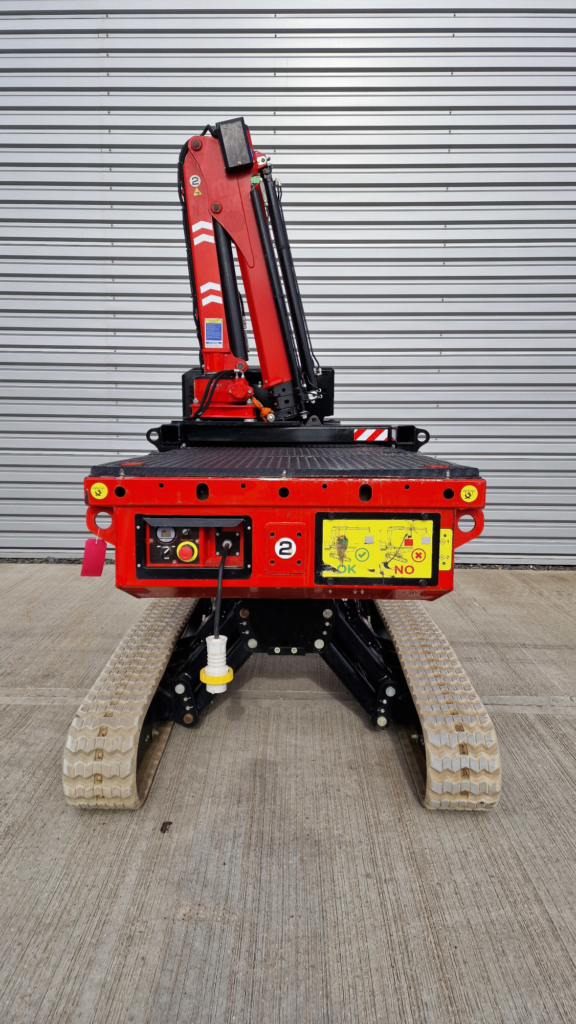 Used AlmaCrawler ML 6.0 Tracked Carrier With Crane