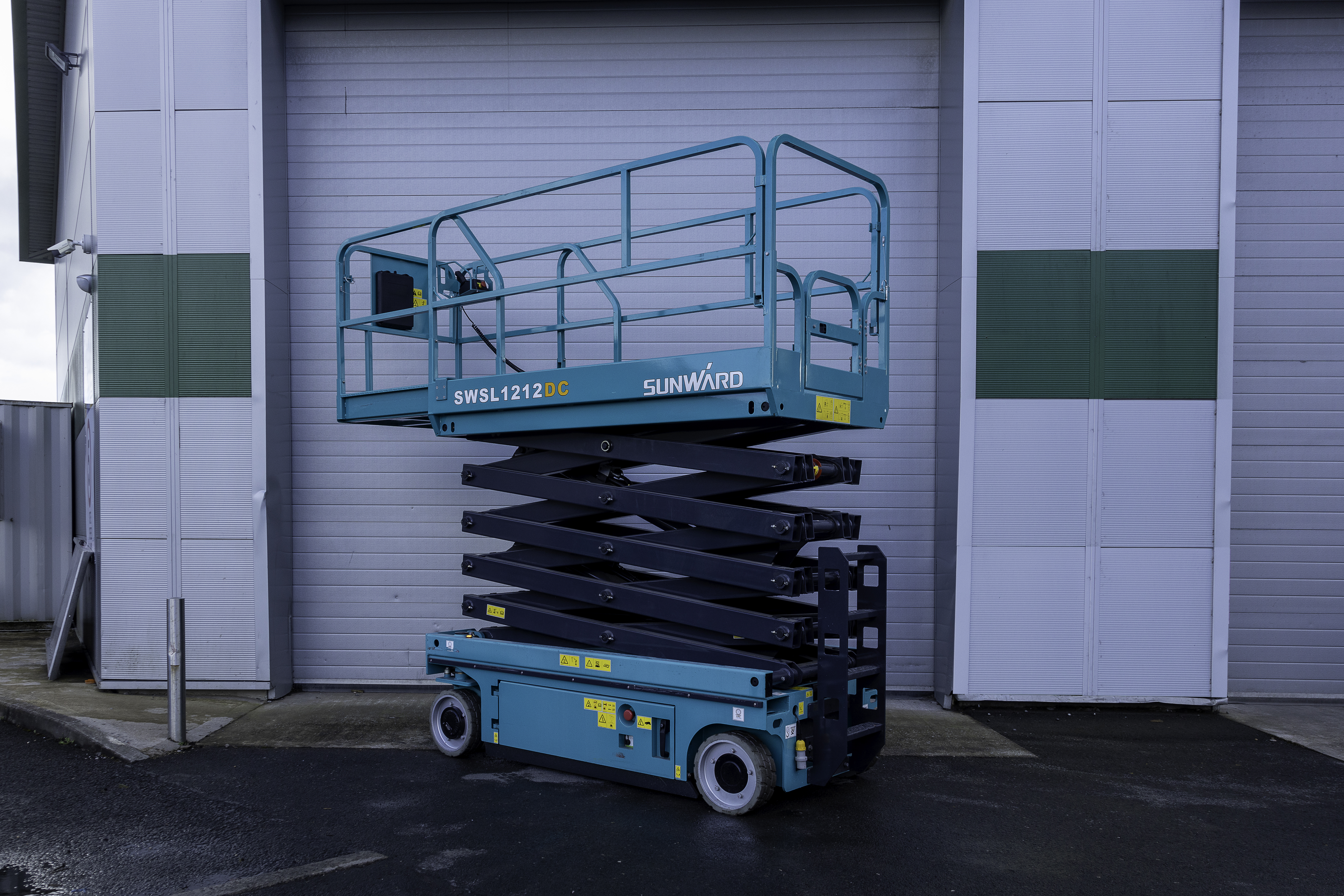 Used 2021 Sunward SWSL1212DC Scissor Lift