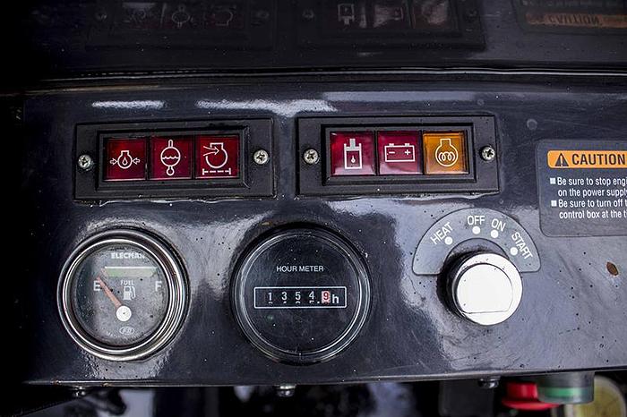 Used Sold - 10/21 - 2015 UNIC URW-1006 CDMER Mini Spider Crane