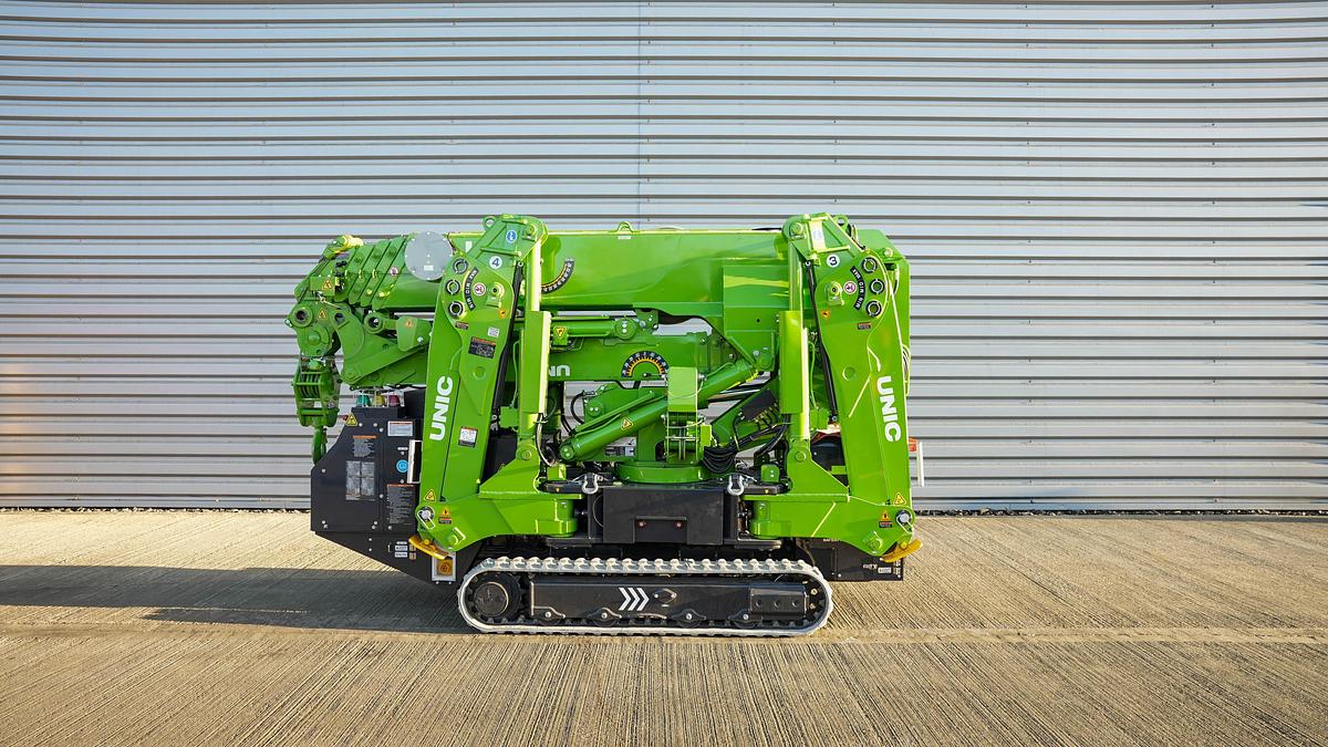 Used 2024 UNIC UM445 Lithium-Ion Spider Crane