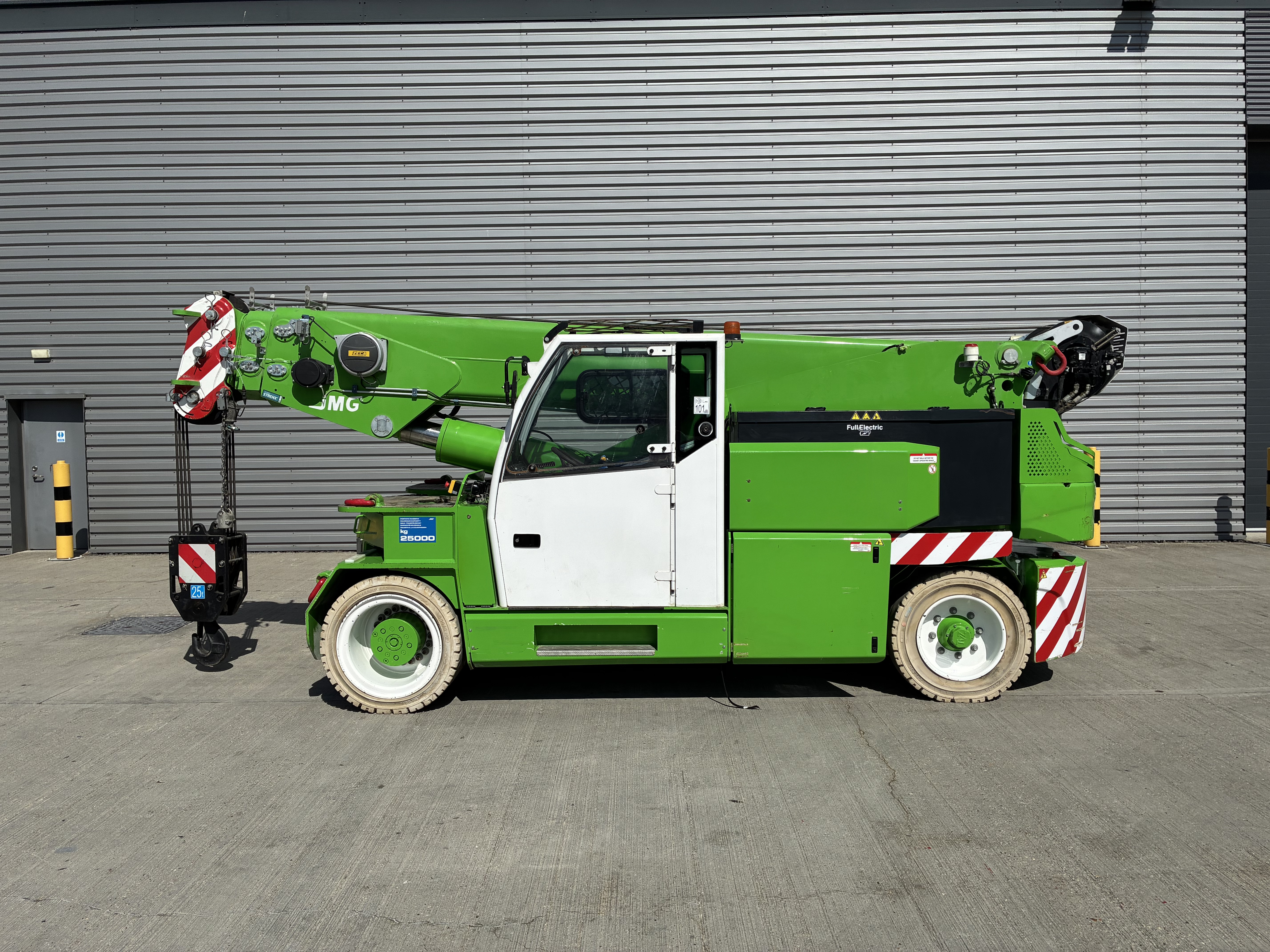 Used JMG MC250