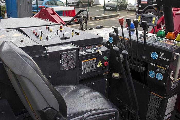 Used Sold - 10/21 - 2015 UNIC URW-1006 CDMER Mini Spider Crane