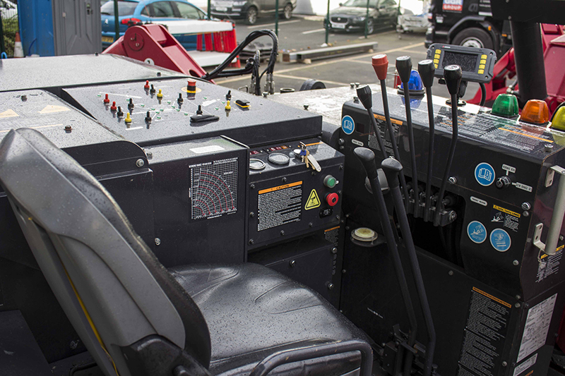 Used Sold - 10/21 - 2015 UNIC URW-1006 CDMER Mini Spider Crane