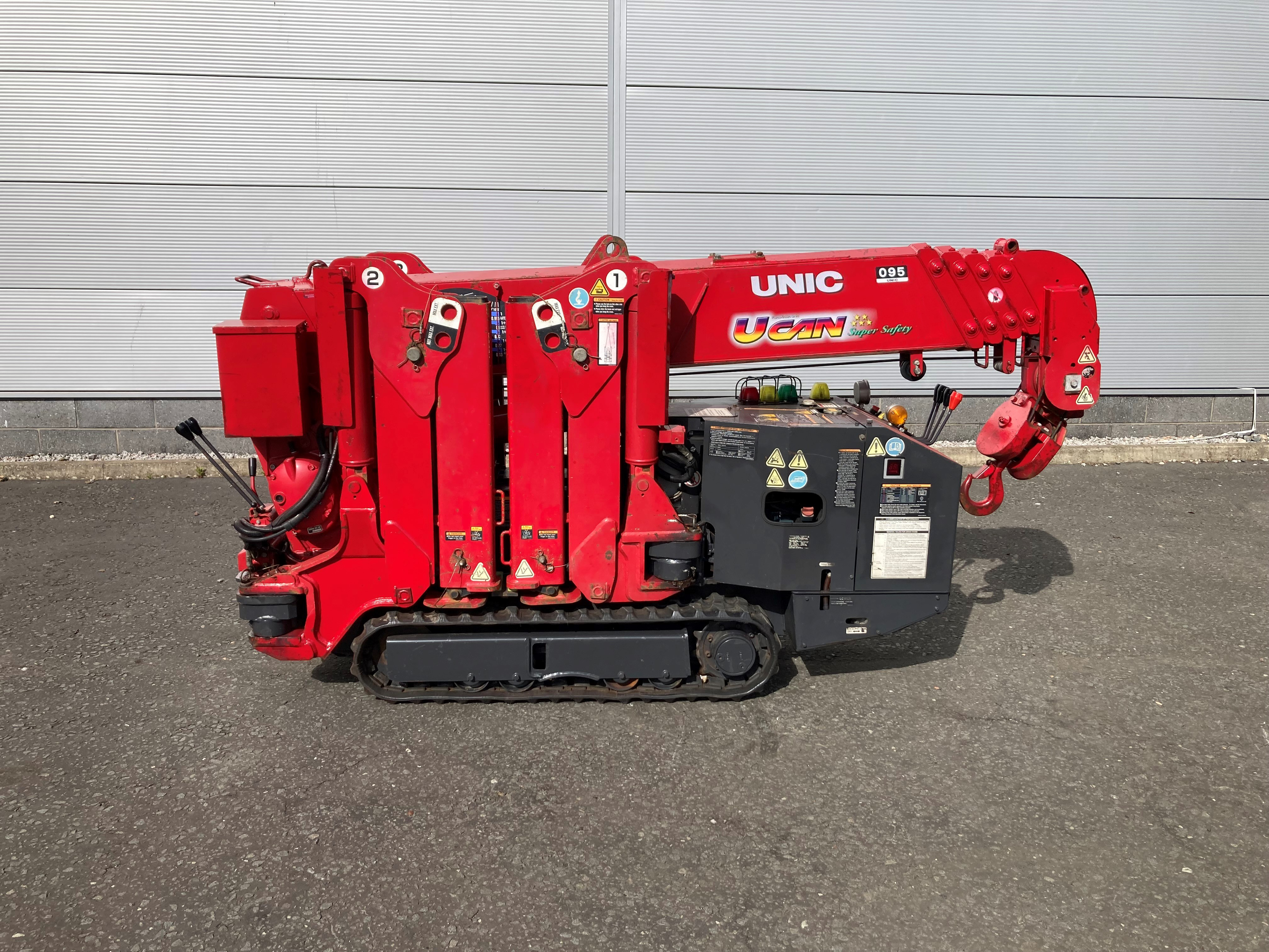 Used 2013 UNIC URW-095 CDER Mini Spider Crane