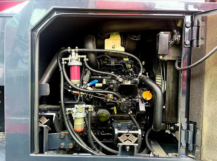 Used UNIC URW-546 CDER Mini Spider Crane