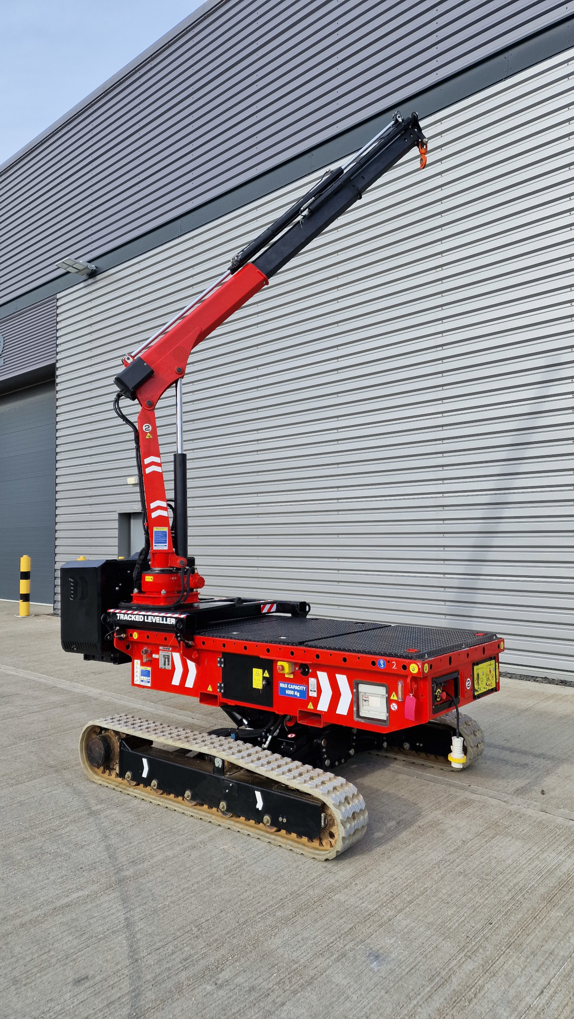 Used AlmaCrawler ML 6.0 Tracked Carrier With Crane