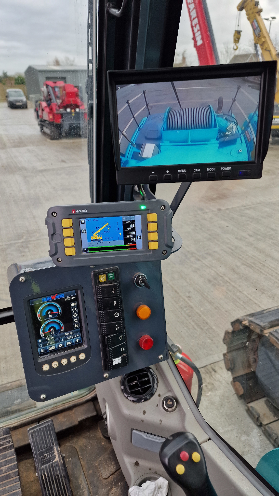 Used Sold - 07/23 - 2019 Sunward SWTC10 Mini Crawler Crane
