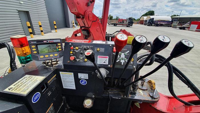 Used Sold - 06/21 - 2010 UNIC URW-706 CDMER Mini Spider Crane