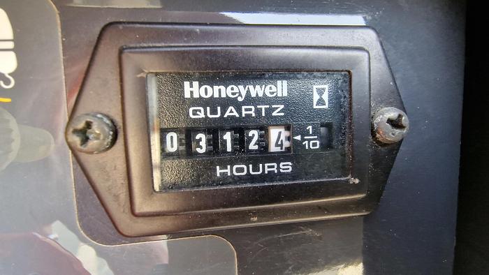 Used 2014 UNIC URW-295 CER Mini Spider Crane