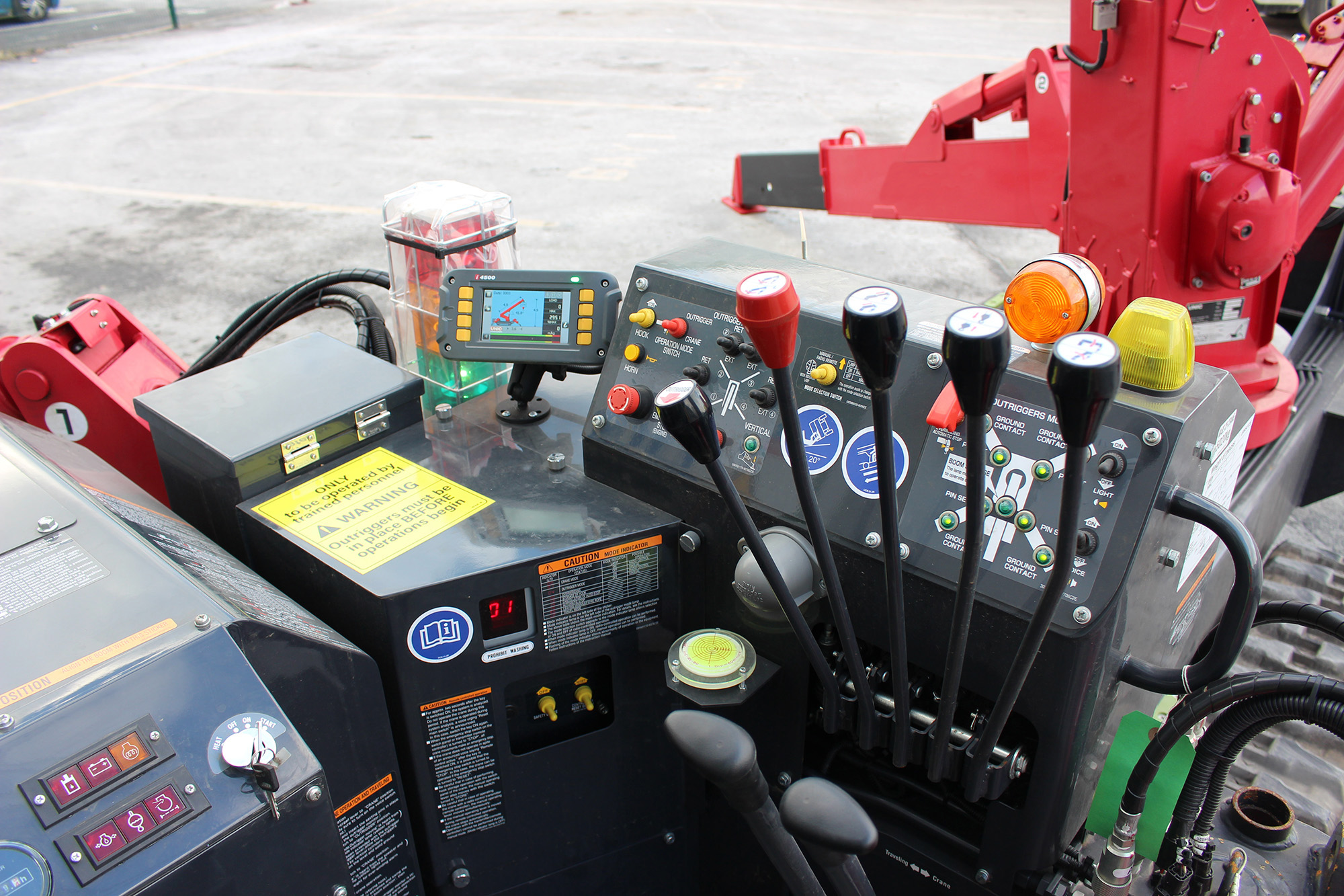 Used Sold - 04/21 - 2020 UNIC URW-547 CDMER Mini Spider Crane
