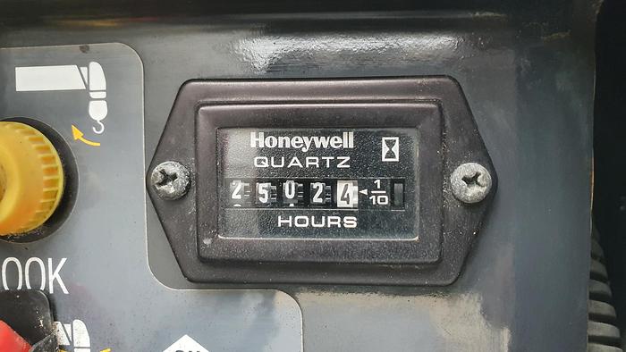 Used Sold - 03/21 - 2014 UNIC URW-295 CMER Mini Spider Crane