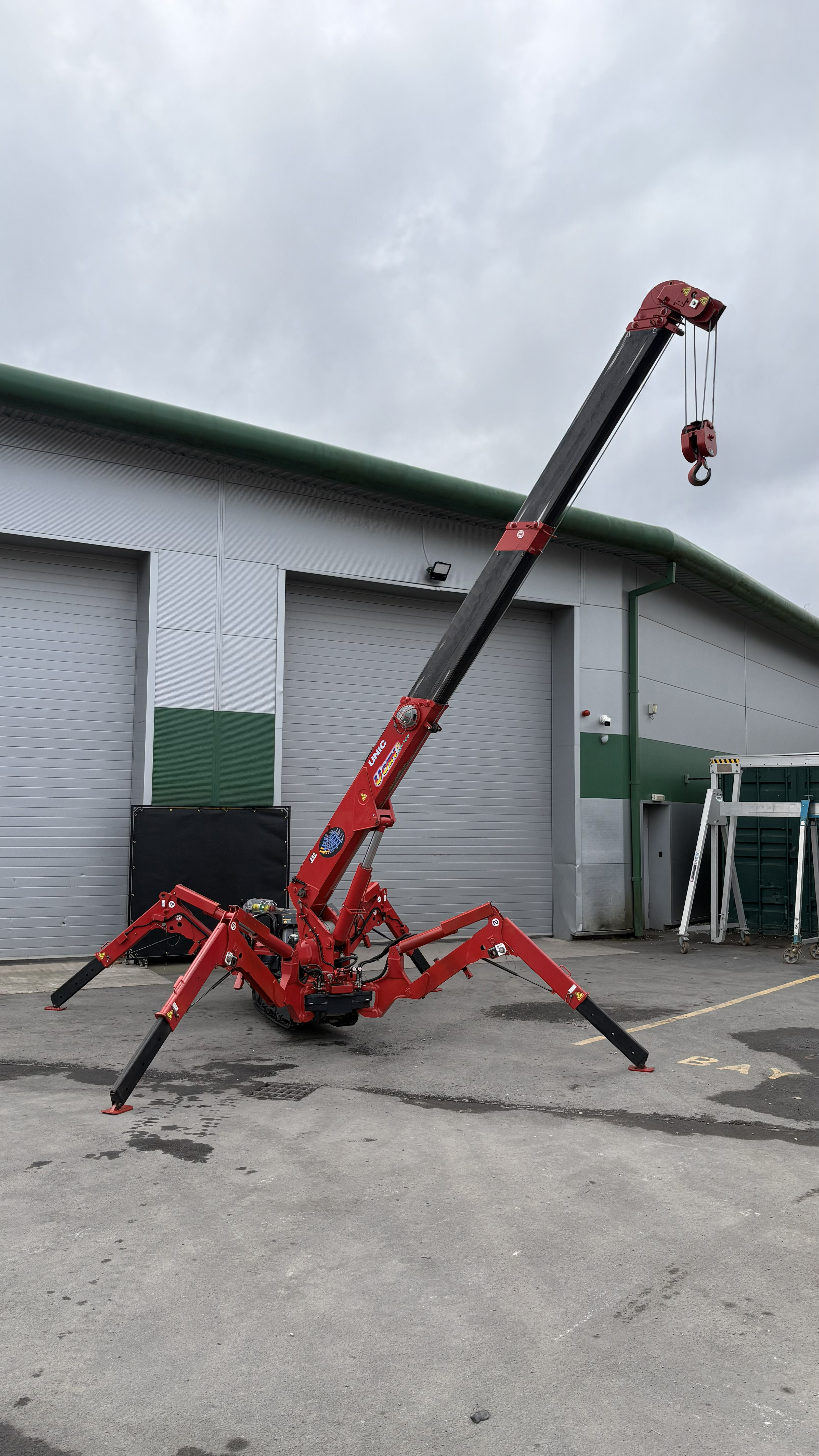 Used UNIC URW-295 CDMER