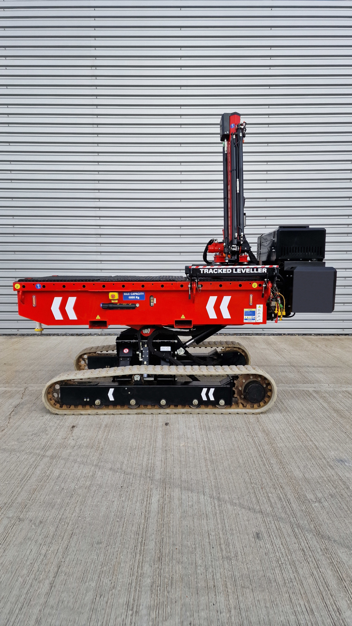 Used AlmaCrawler ML 6.0 Tracked Carrier With Crane