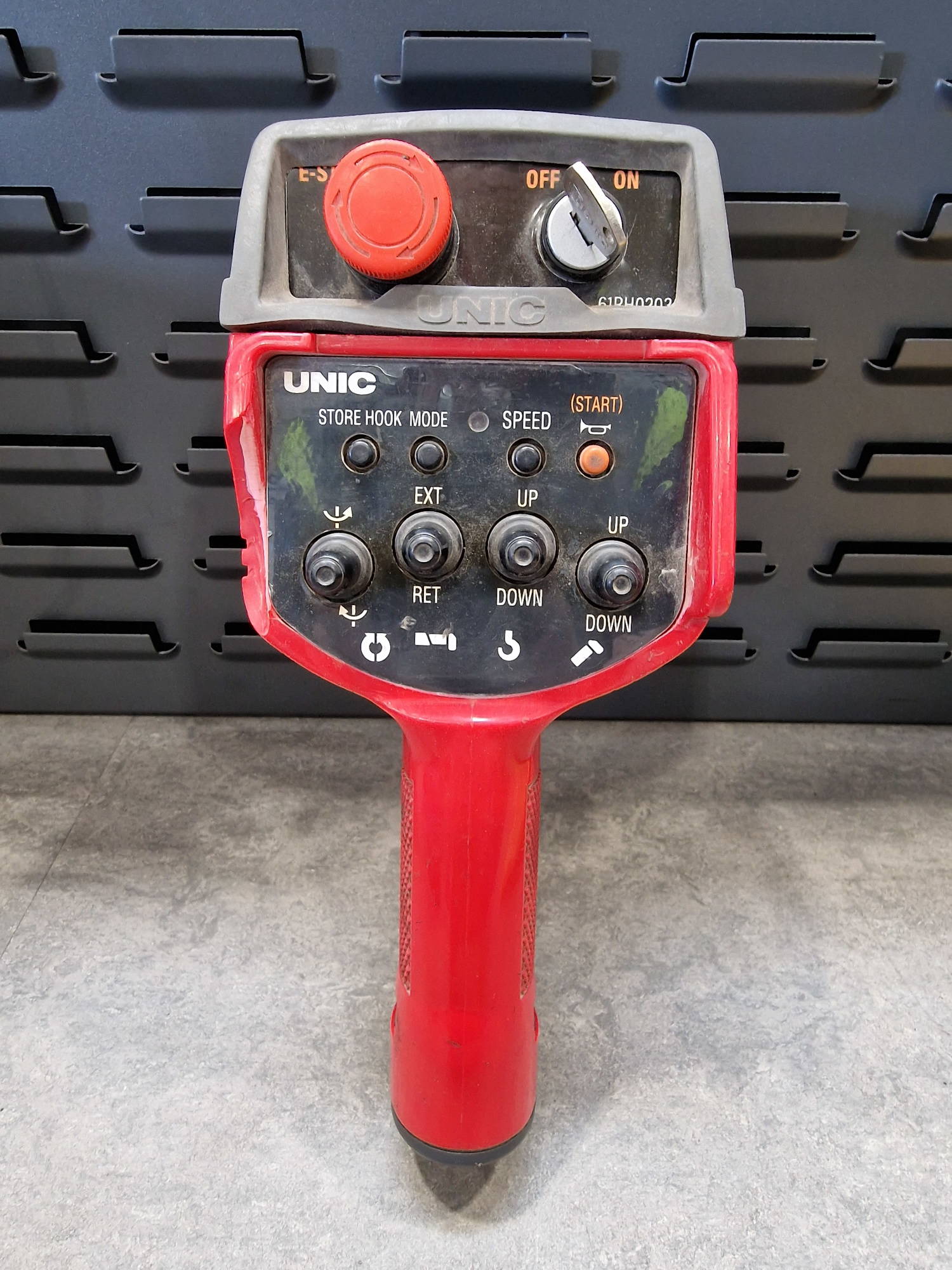 Used UNIC URW-094 CER