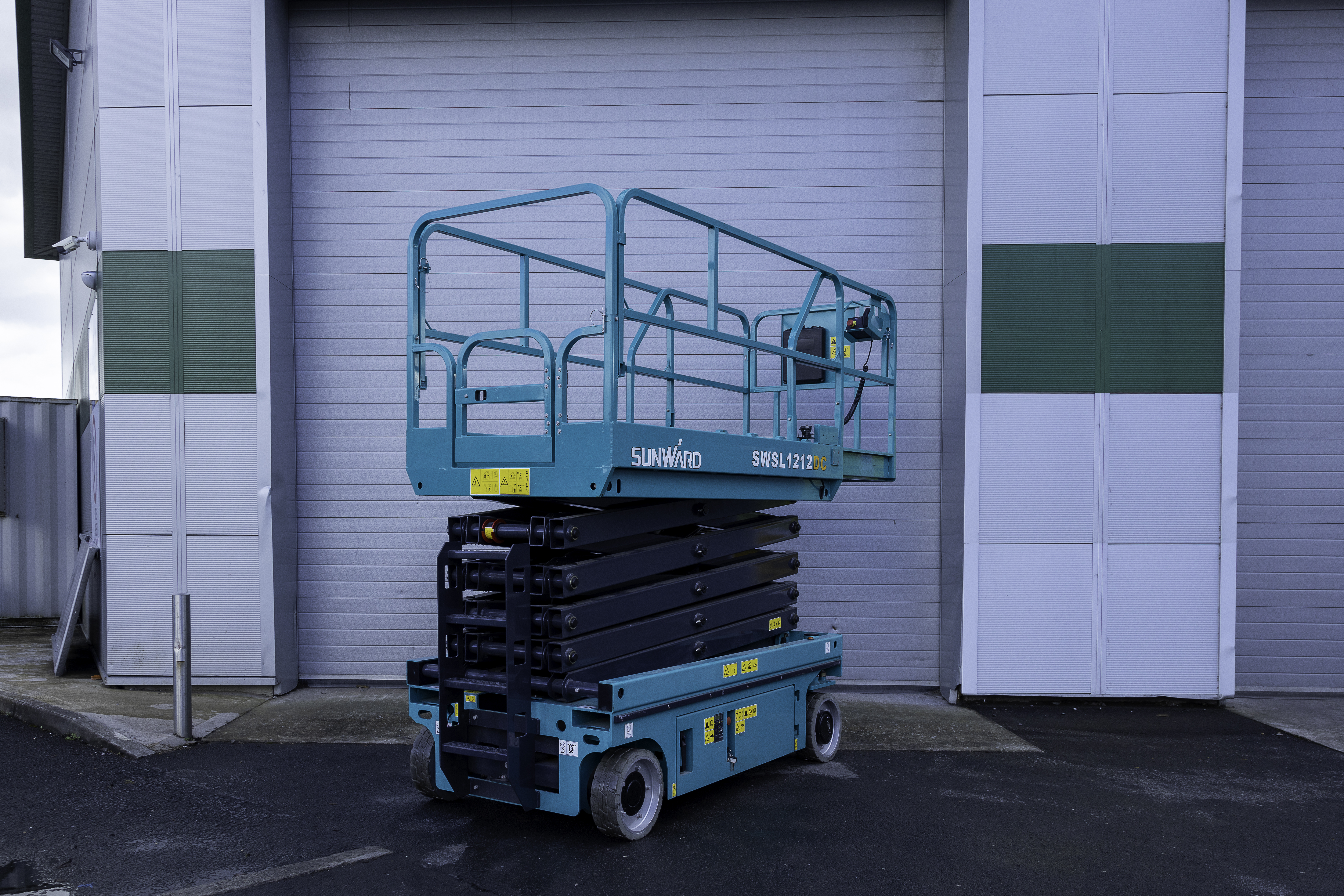Used 2021 Sunward SWSL1212DC Scissor Lift