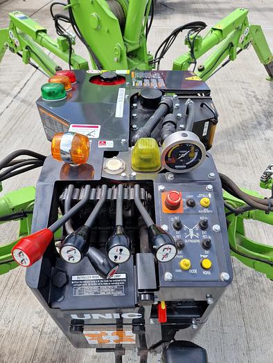 Used Sold - 05/22 - 2004 UNIC URW-094 CER Mini Spider Crane