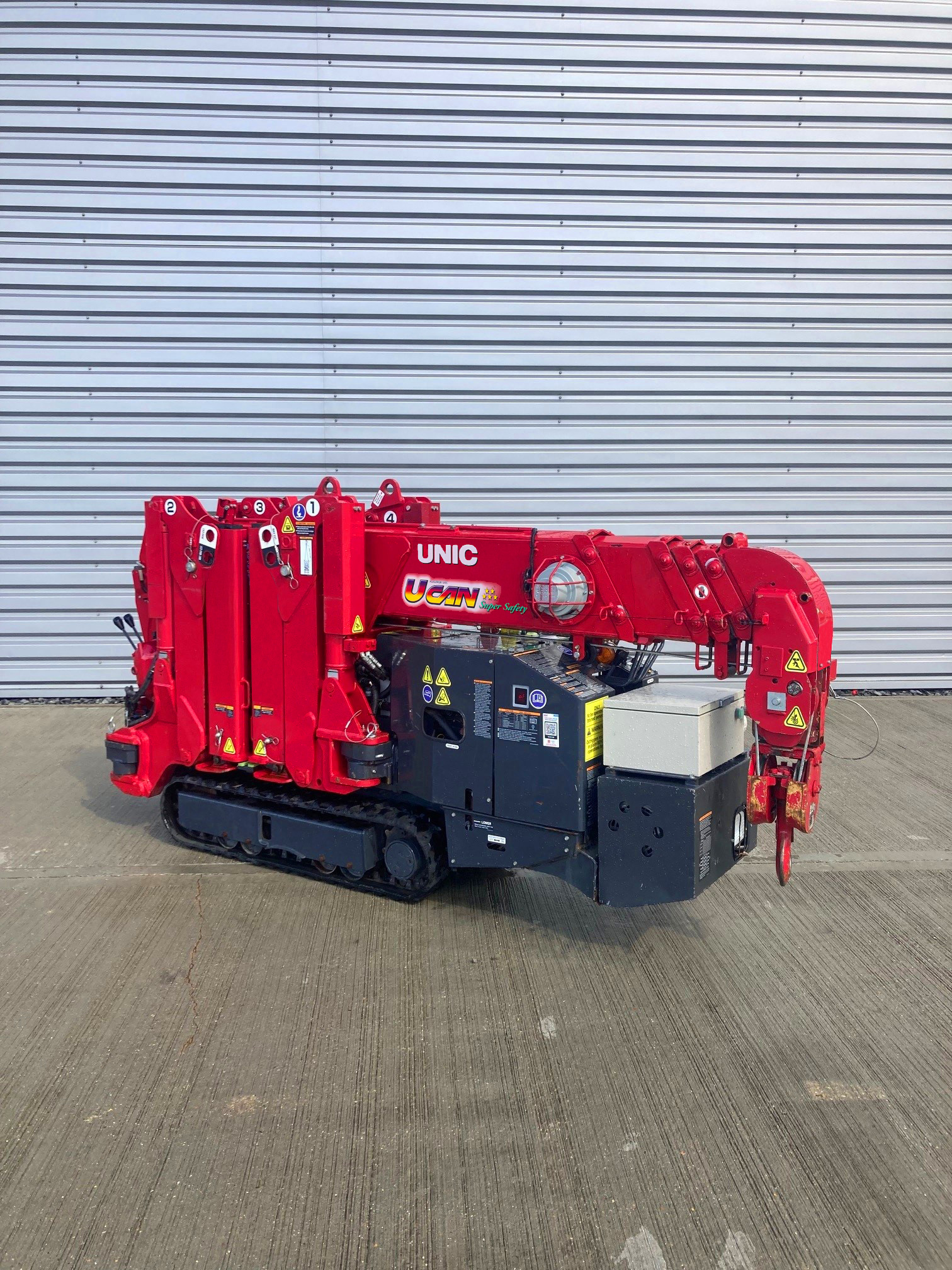 Used 2023 UNIC URW-295-3 CDMER
