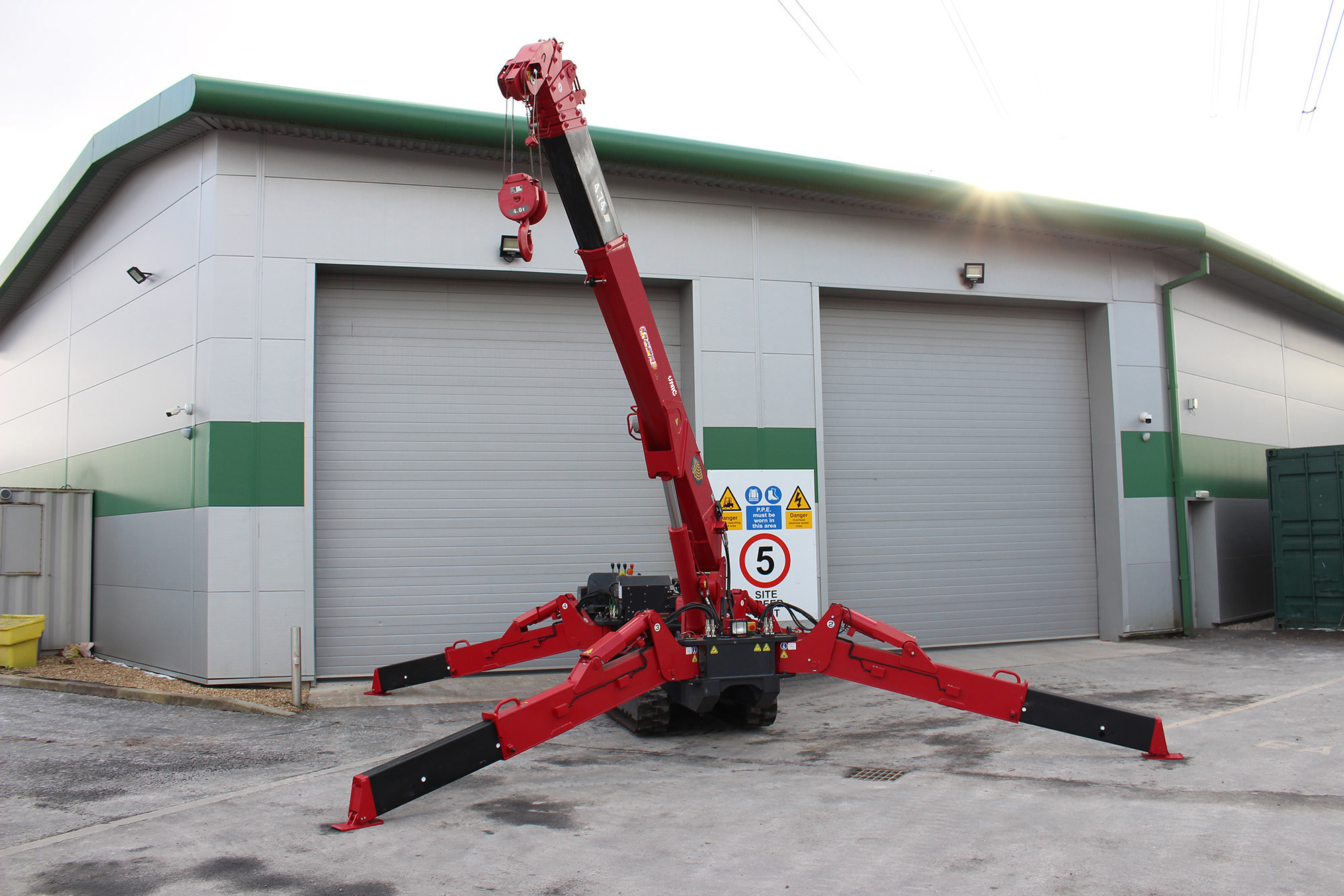 Used Sold - 04/21 - 2020 UNIC URW-547 CDMER Mini Spider Crane