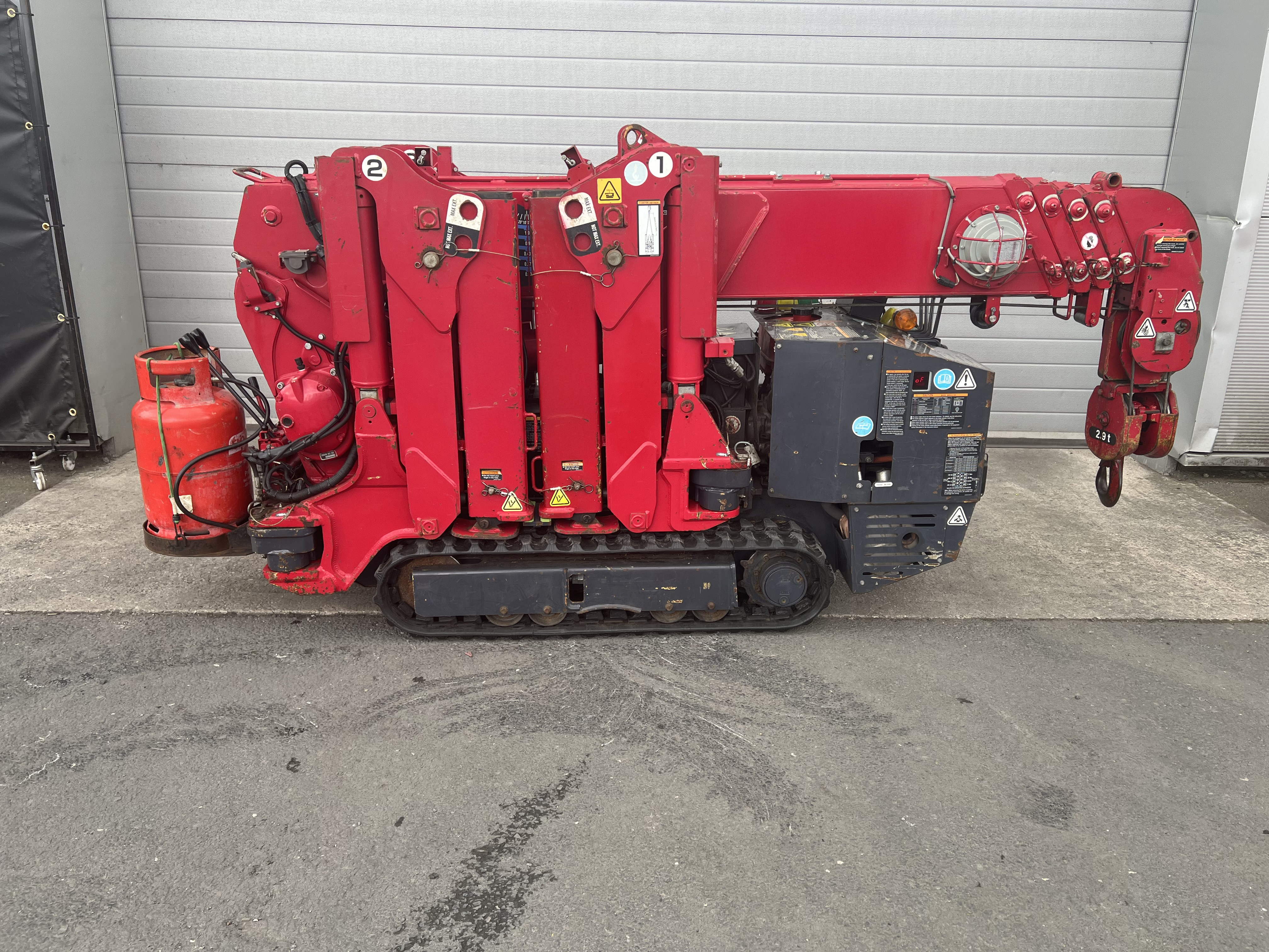 Used UNIC URW-295 CER