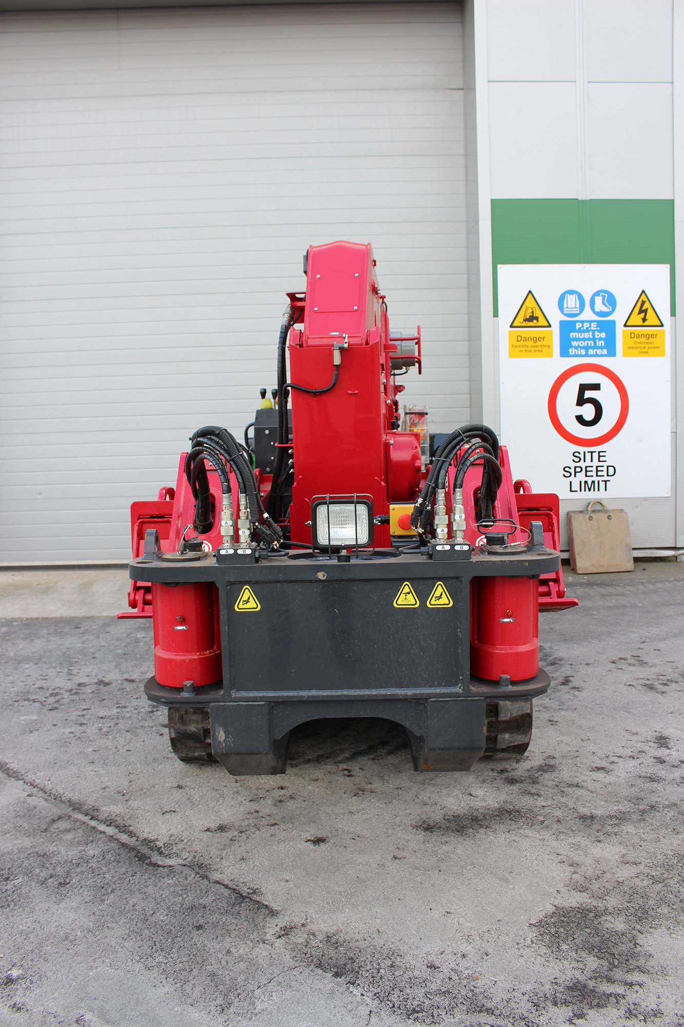 Used Sold - 04/21 - 2020 UNIC URW-547 CDMER Mini Spider Crane