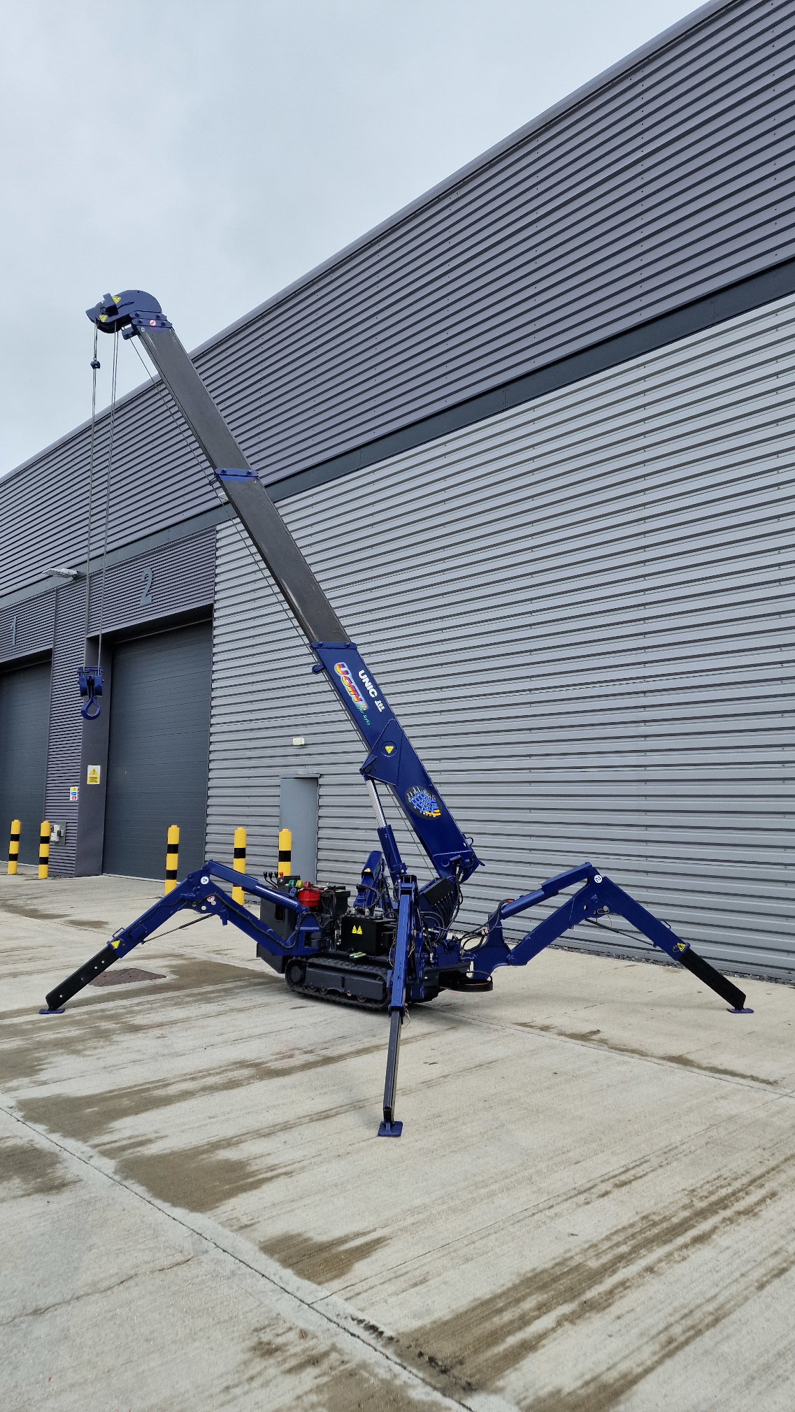 Used Sold - 04/24 -2008 UNIC URW-295 CER Mini Spider Crane