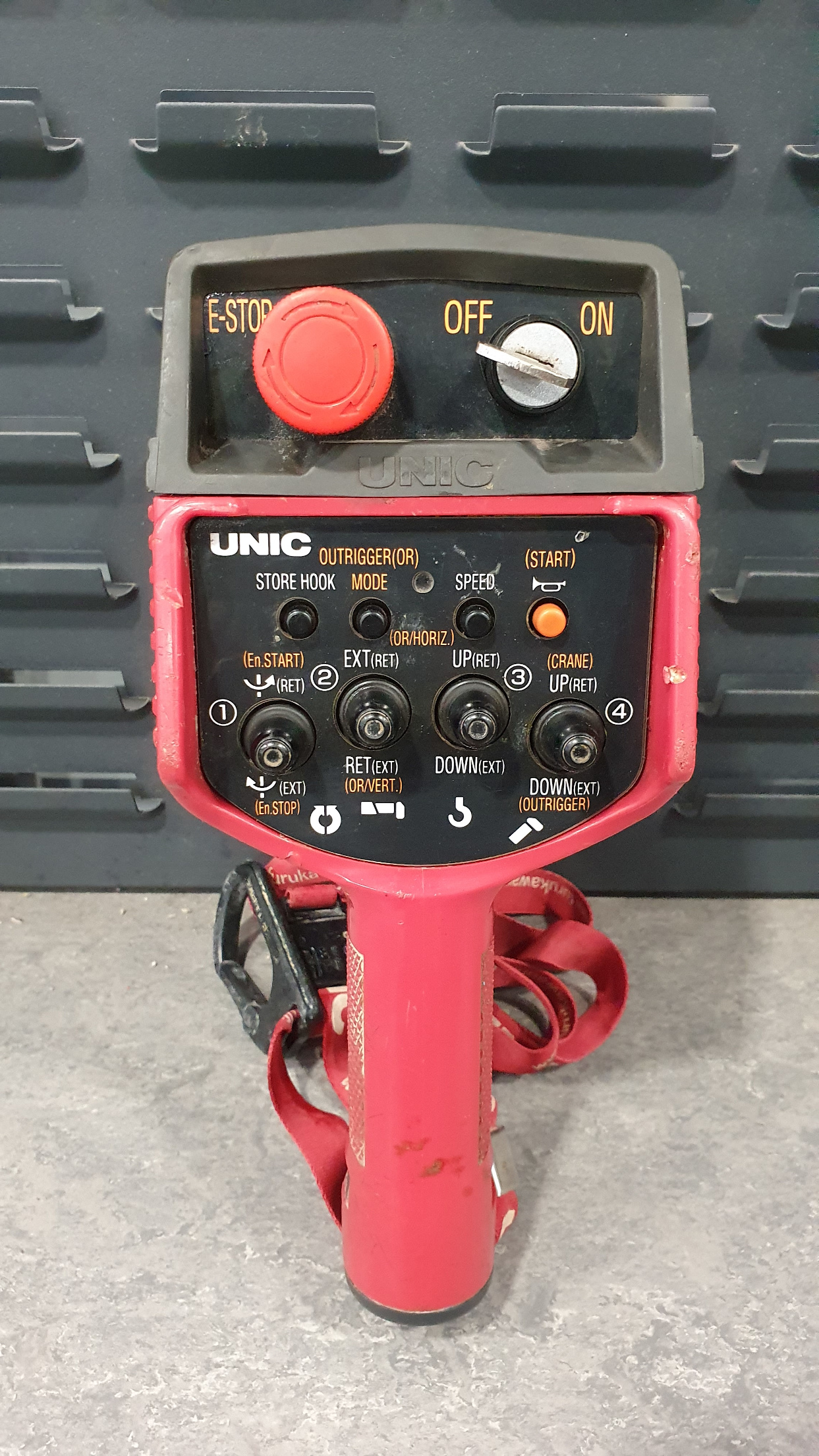 Used Sold - 01/20 - 2008 UNIC URW-295 CER Mini Spider Crane