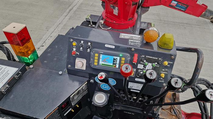 Used UNIC URW-376 CDER Mini Spider Crane