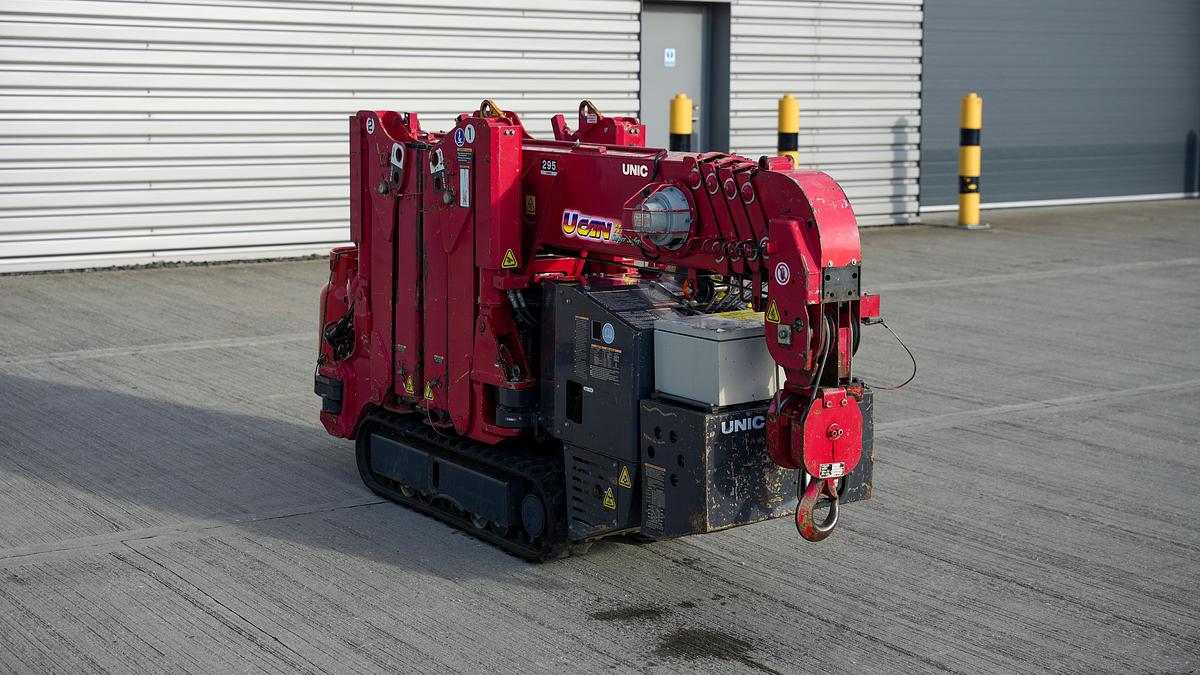 Used UNIC URW-295 CMER