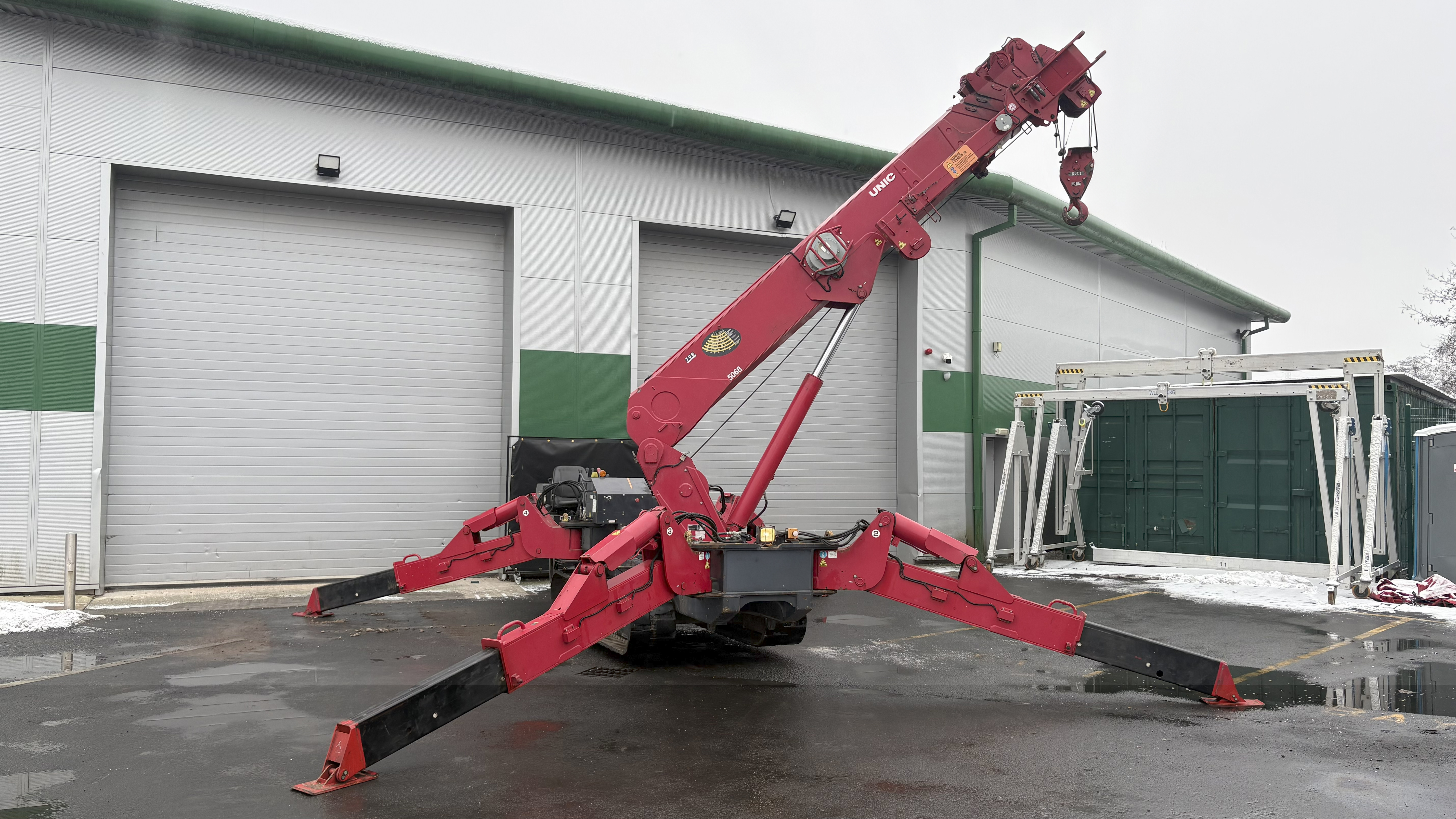 Used 2018 UNIC URW-706 CDMER