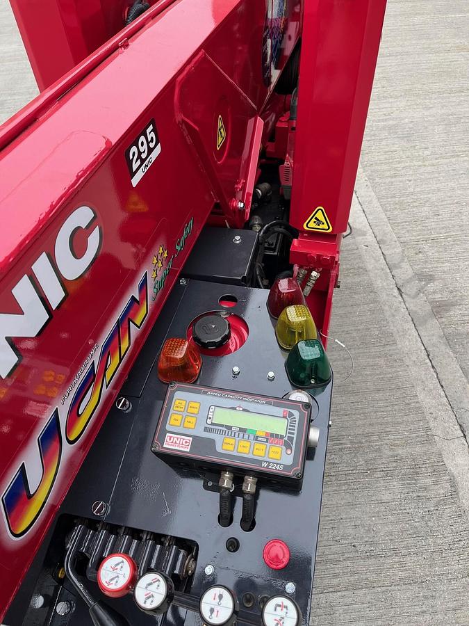 Used 2007 UNIC URW-295 CER