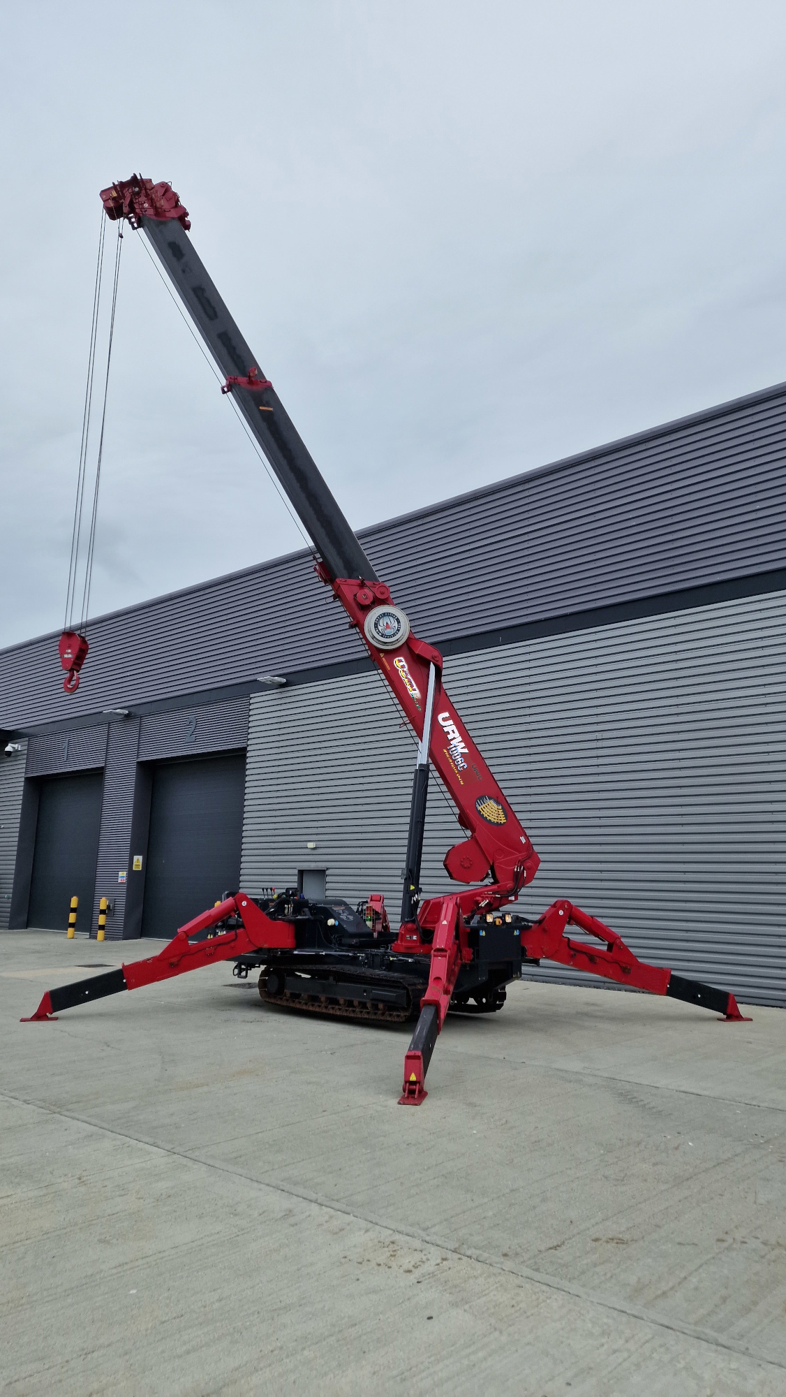 Used Sold - 06/23 - 2015 UNIC URW-1006 Mini Spider Crane