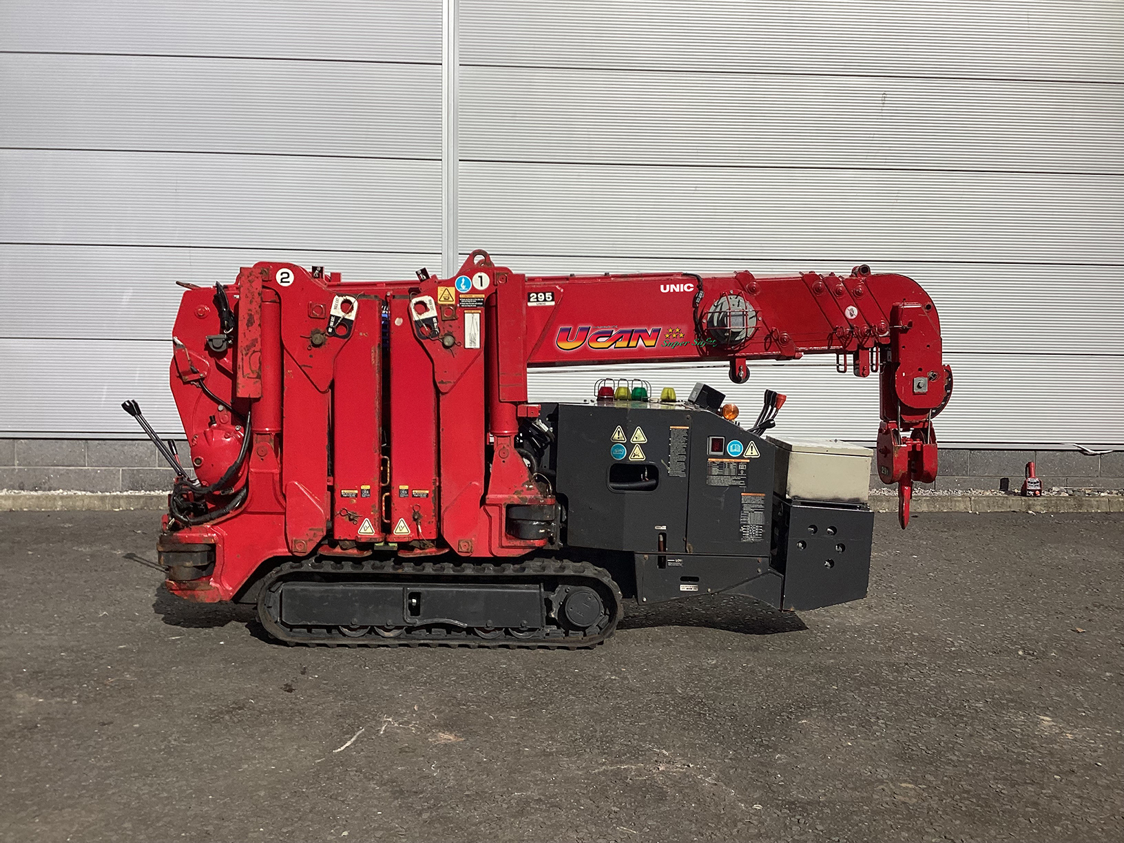 Used 2016 UNIC URW-295 CDMER