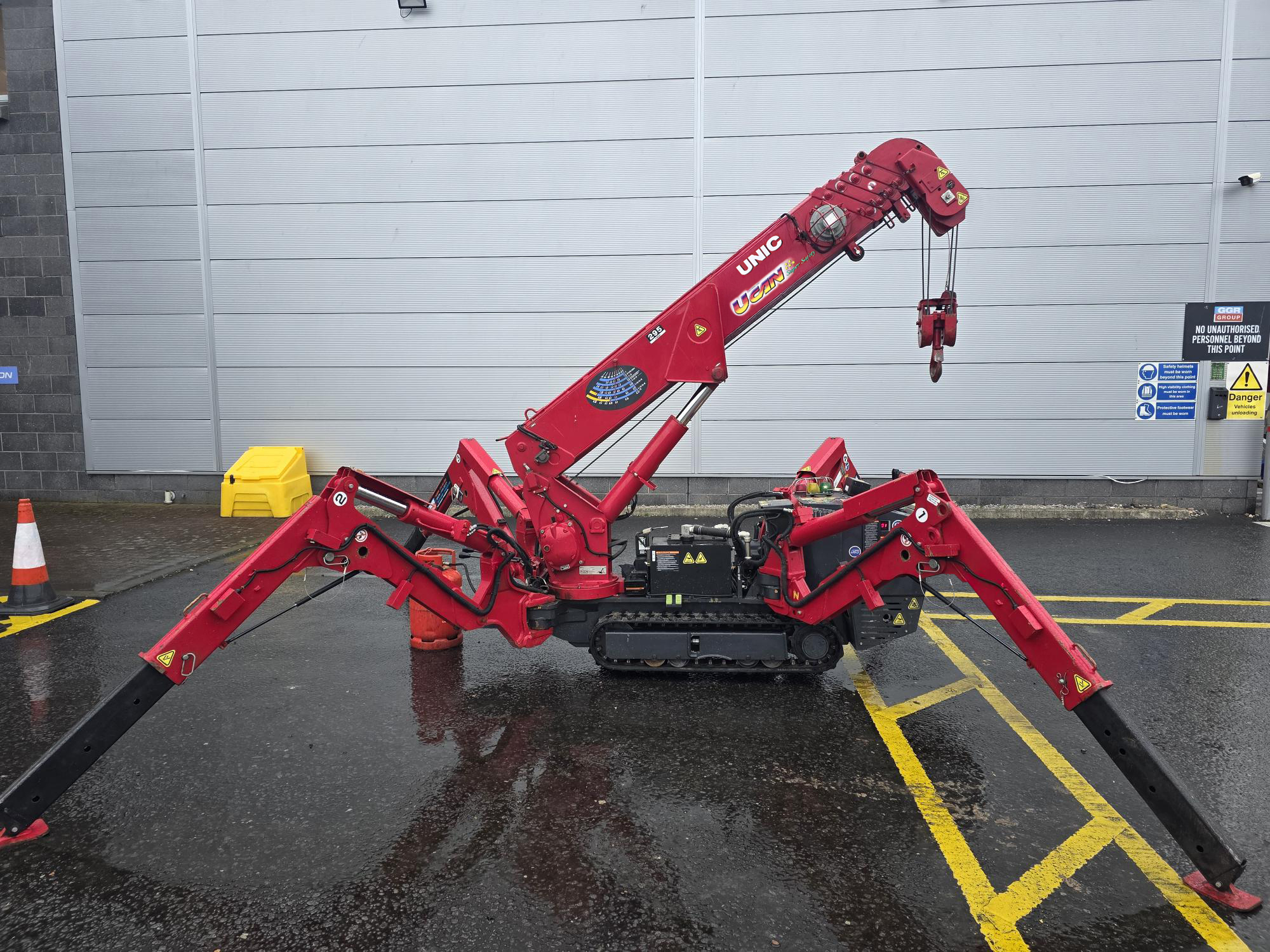Used Sold - 01/26 - UNIC URW-295 CDER
