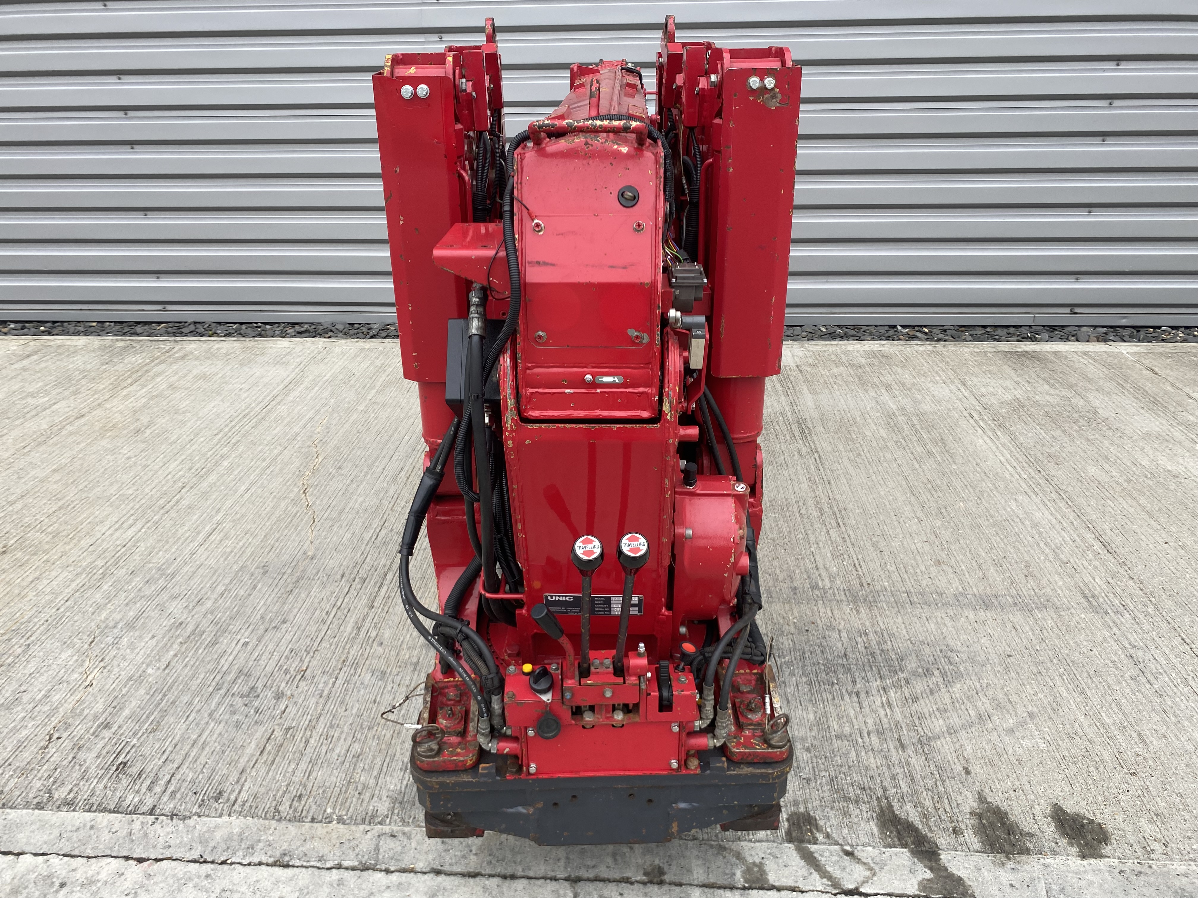 Used 2014 UNIC URW-295 CMER
