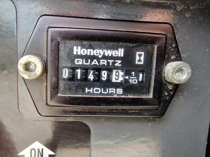 Used Sold - 05/22 - 2004 UNIC URW-094 CER Mini Spider Crane