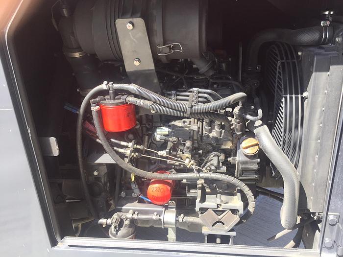 Used Sold – 10/18 – 2015 UNIC URW-1006 CDMER Mini Spider Crane