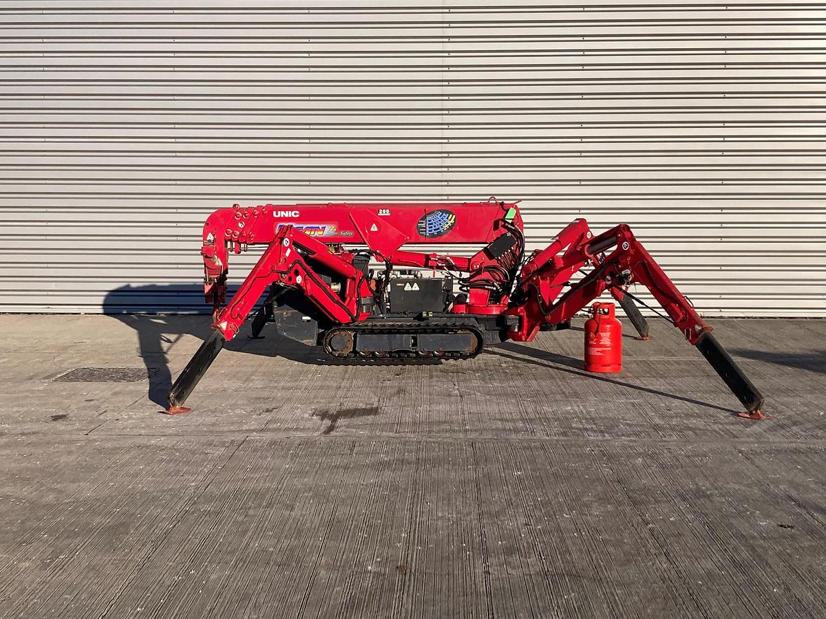 Used 2017 UNIC URW-295 CER