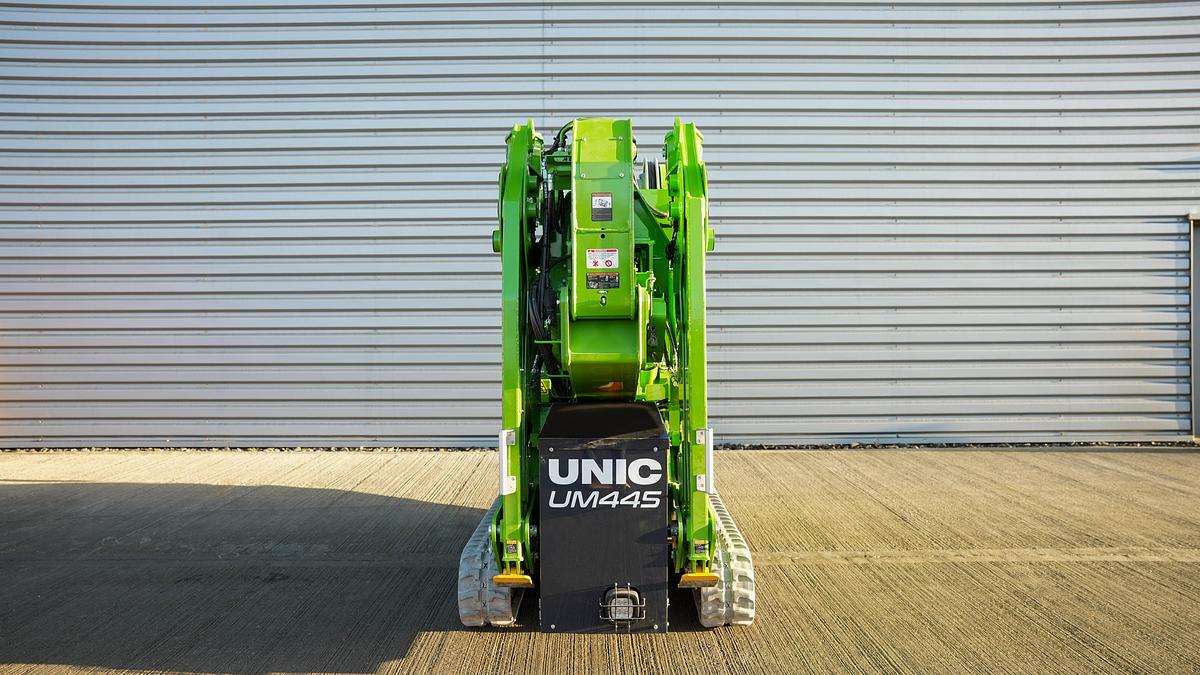 Used 2024 UNIC UM445 Lithium-Ion Spider Crane