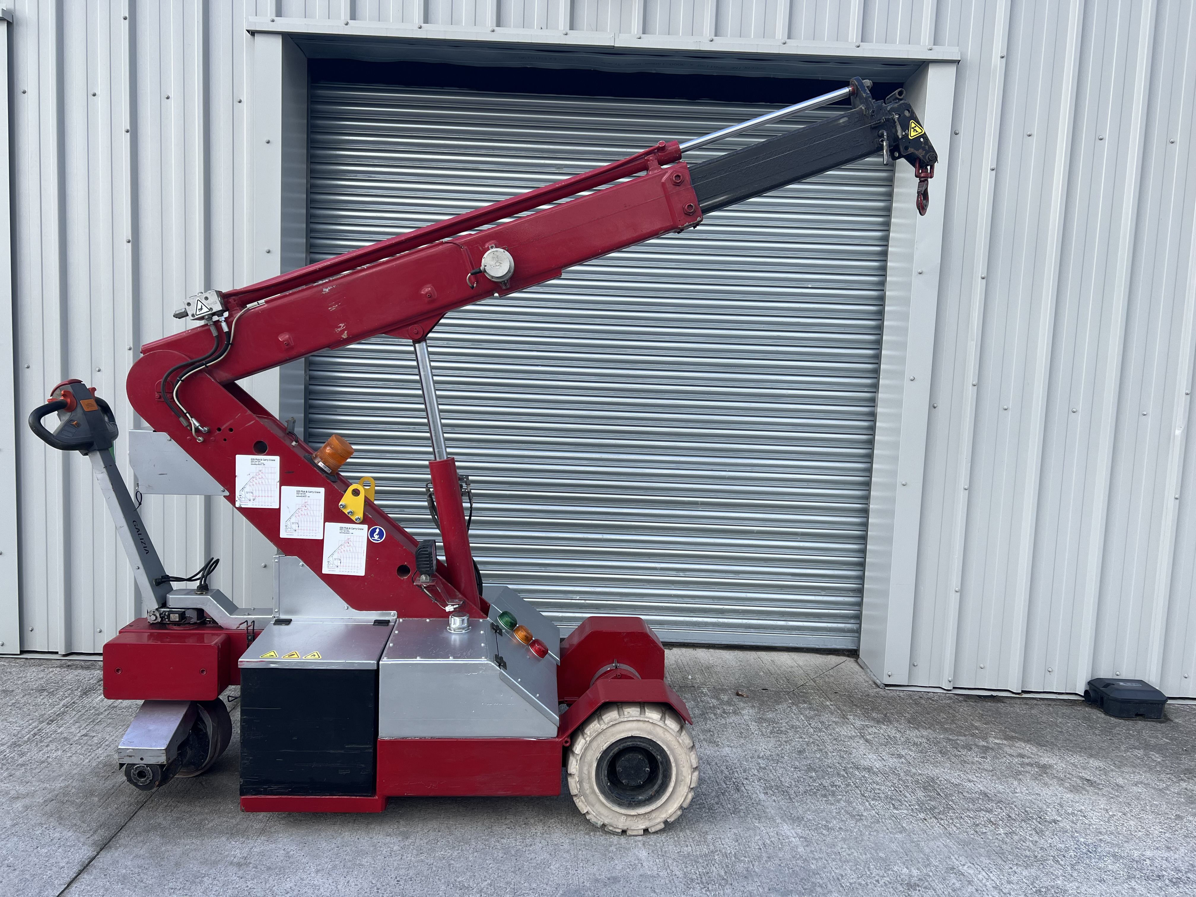 Used 2011 Galizia G20 Pick & Carry Crane