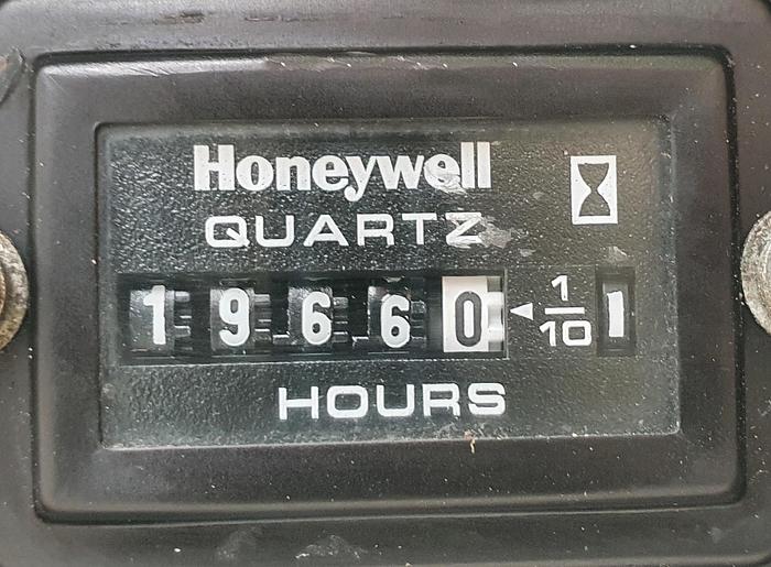 Used Sold - 02/21 - 2014 UNIC URW-295 CER Mini Spider Crane