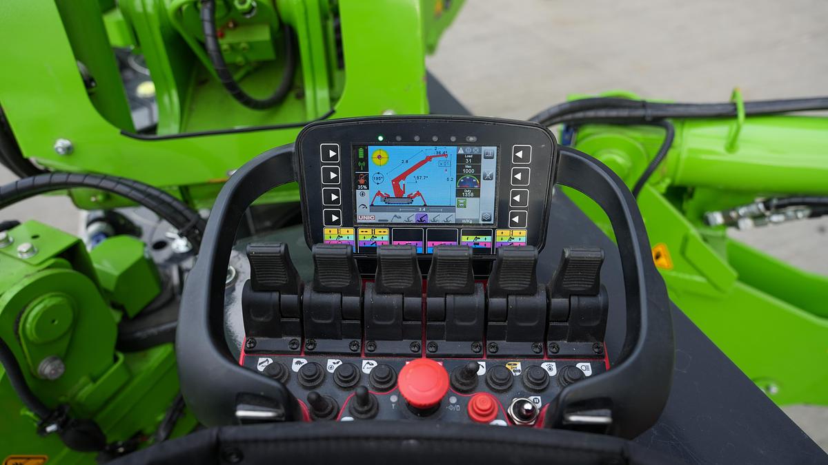 Used 2024 UNIC UM445 Lithium-Ion Spider Crane