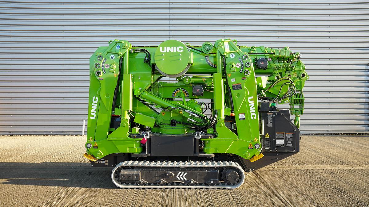 Used 2024 UNIC UM445 Lithium-Ion Spider Crane