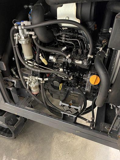 Used Sold - 01/23 - 2022 UNIC URW-376 CDER Mini Spider Crane