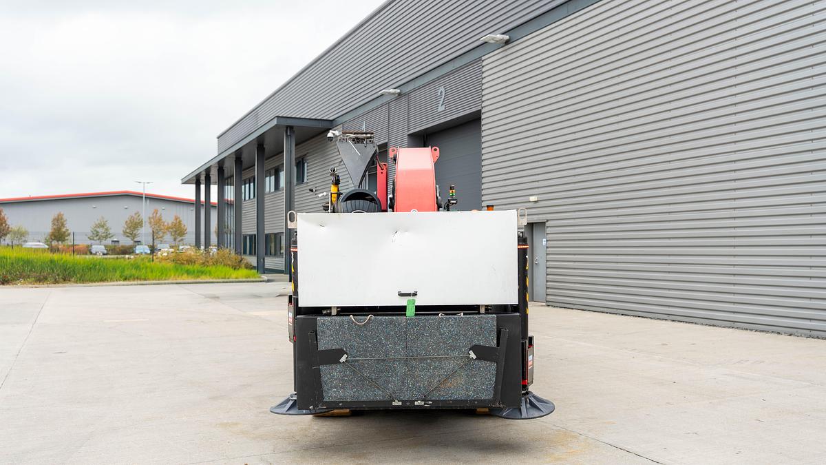 Used TMC 525 Articulated Crawler Crane