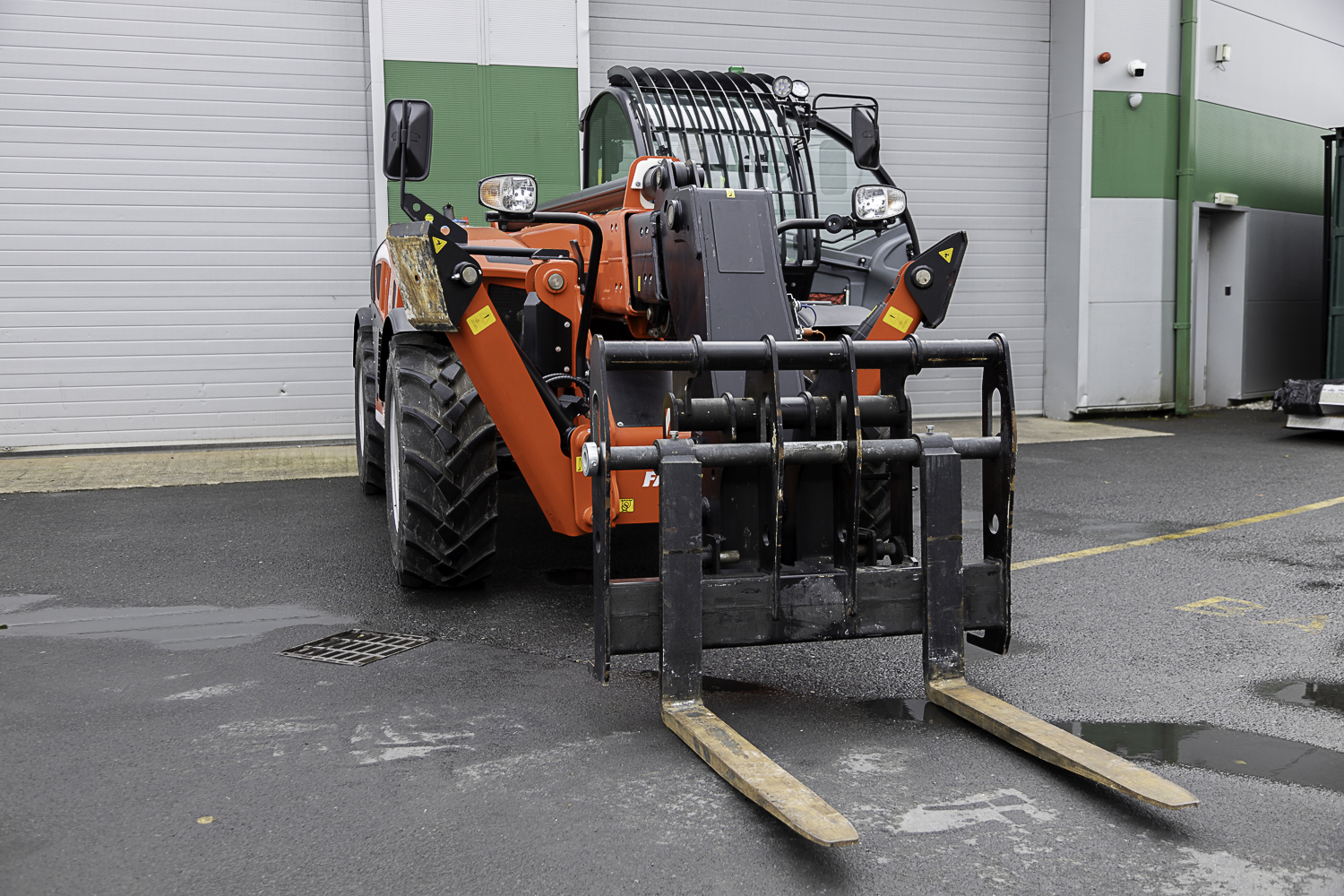 Used 2021 Faresin F14.42 Stage V Telehandler