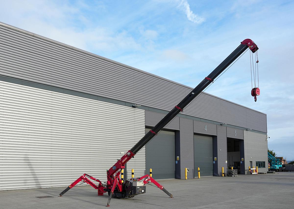 Used UNIC URW-295 CMER