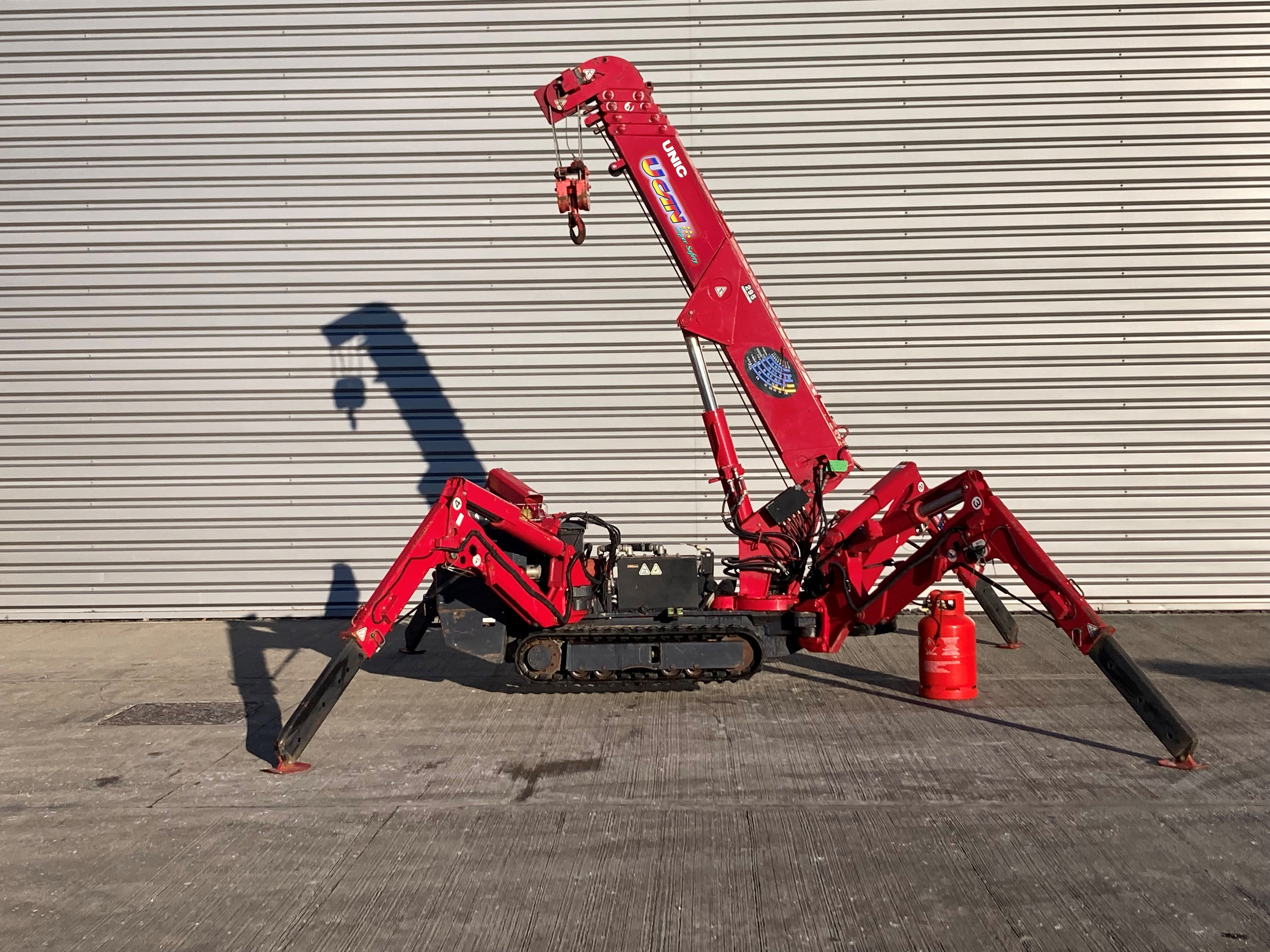 Used 2017 UNIC URW-295 CER