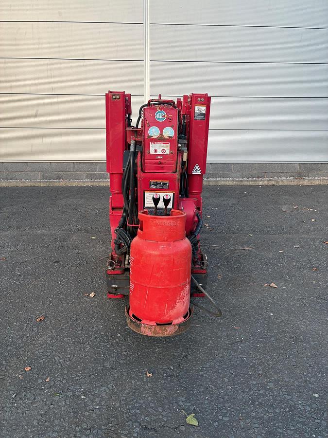 Used 2017 UNIC URW-295 CER