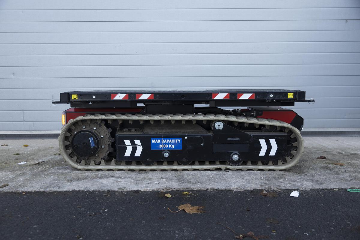 Used AlmaCrawler ML 3.0 FX Tracked Carrier