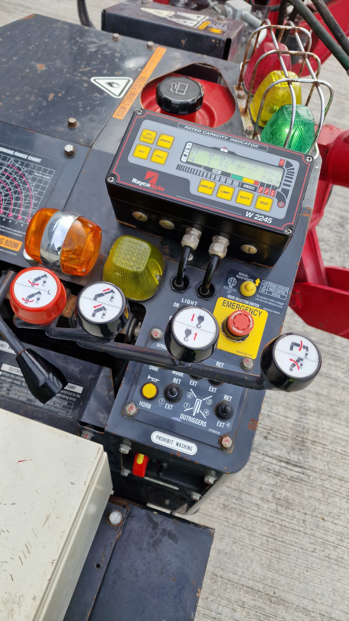 Used Sold - 10/22 - 2016 UNIC URW-295 CMER Mini Spider Crane